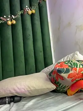 Isabella_falcon's cam snapshot