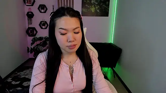 LunaPurrr's cam snapshot