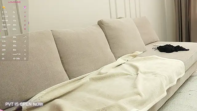 angel_luisa's cam snapshot