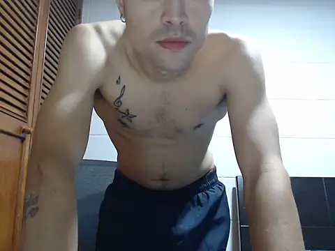 dimitriquiet05's cam snapshot