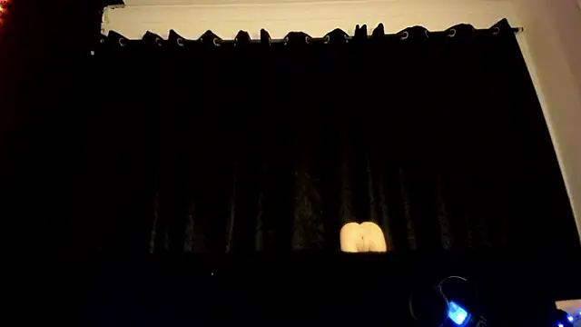 PervertedMissCloe live sex cam