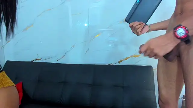 Little_nicoll live sex cam