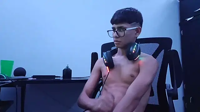 ElverCol live sex cam