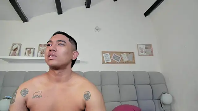 erotic_sins's cam snapshot