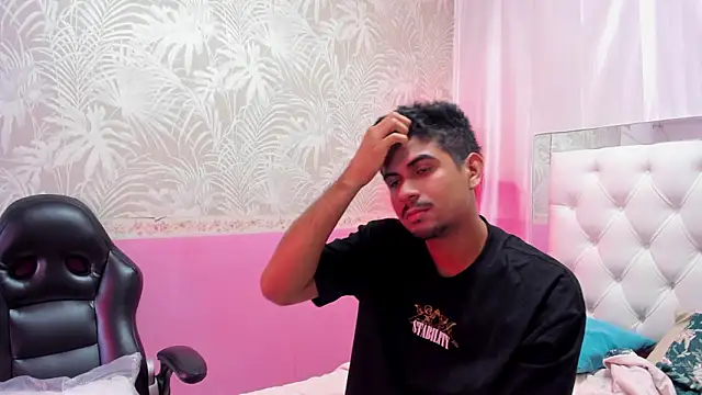 Dave_And_Emma's cam snapshot