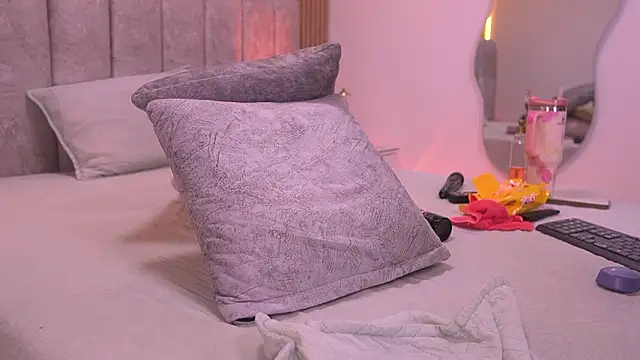 violeta_aroca's cam snapshot