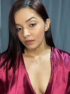 Melanyprada live sex cam