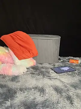 MissSaraNoir's cam snapshot