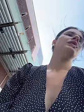 MiraReach live sex cam