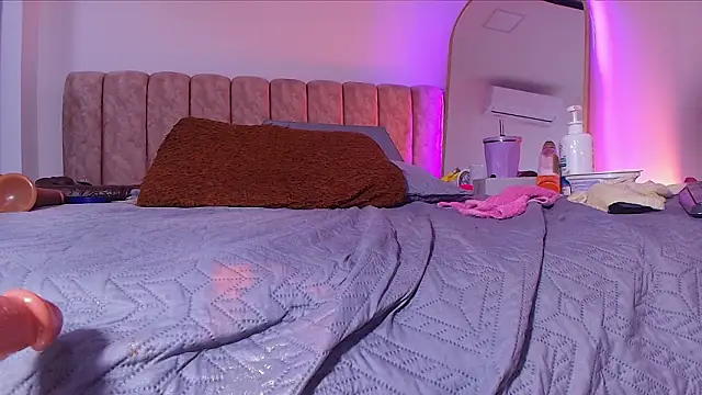 _linda_milk_'s cam snapshot