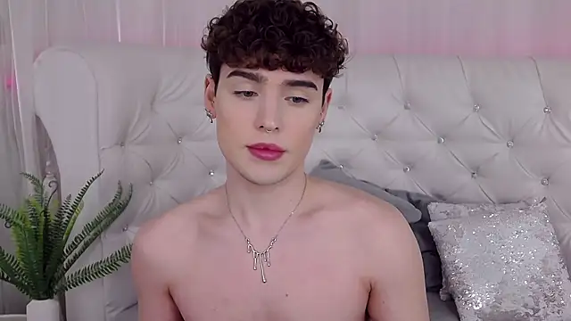 RobbyCharming's cam snapshot