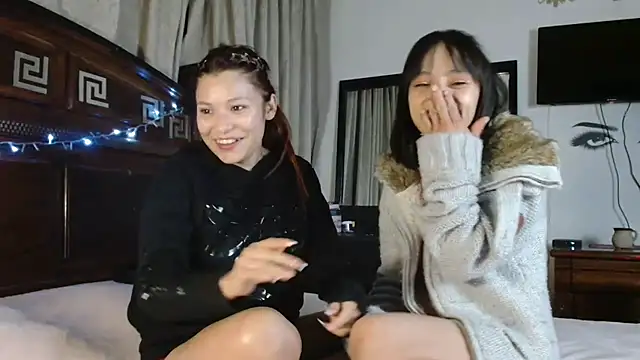 3littleschoolteens's cam snapshot