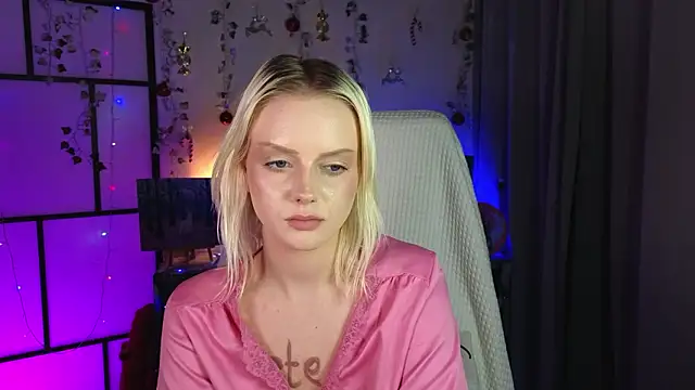 ImBonBon's cam snapshot