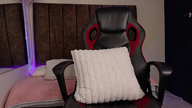 lily_beet's cam snapshot