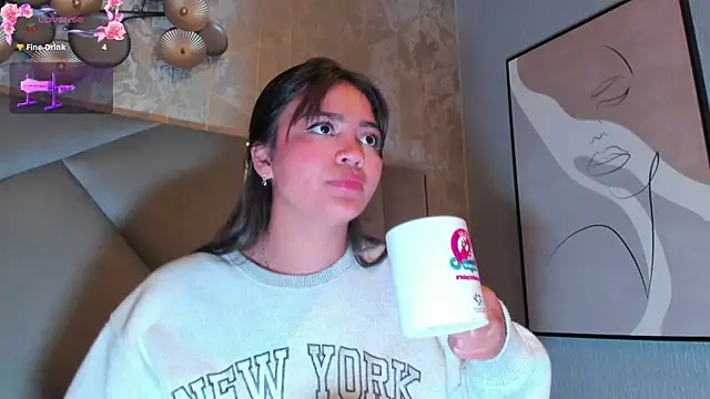 KimDevinne's cam snapshot