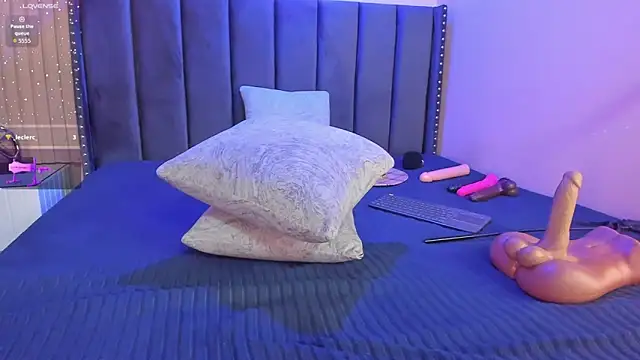 ashlye_miller_'s cam snapshot