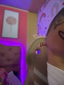 Megaan__More's cam snapshot