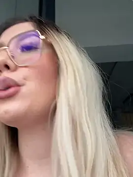 mollyxxx's cam snapshot