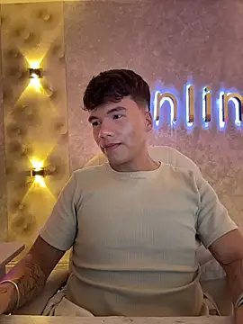 Logan_smith1 live sex cam