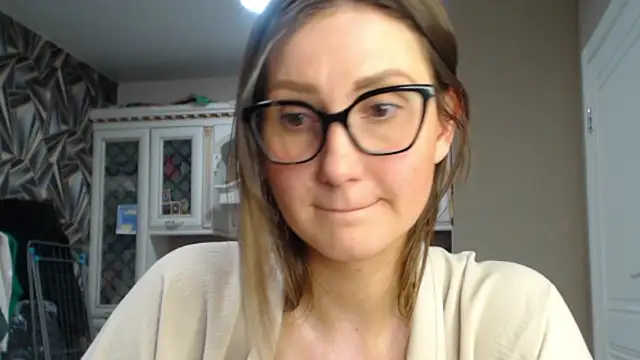 NikkiKiss___'s cam snapshot