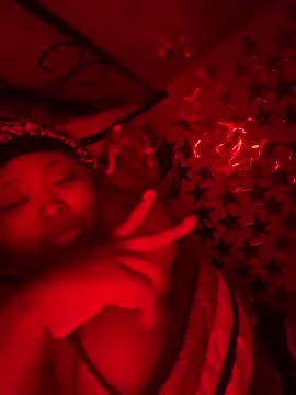 Chocolatebunnyxx96's cam snapshot