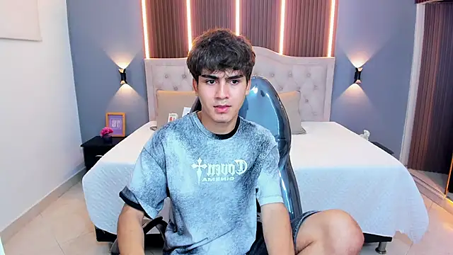 Tommy18__'s cam snapshot