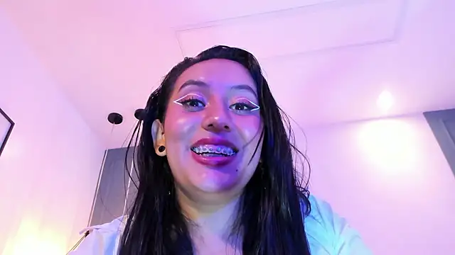 RavenPeachy's cam snapshot