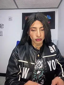 nebullax_mcqueen live sex cam