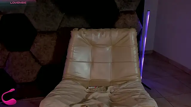 Latrellx7 live sex cam