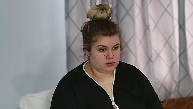 Allyy_baby's cam snapshot