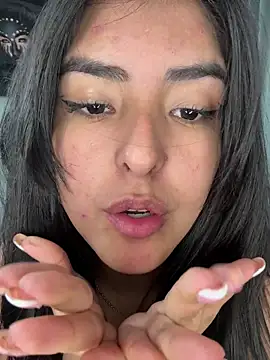 kim_zaratte live sex cam