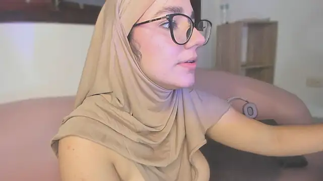 Ayha_khalaf live sex cam