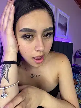 scarlett_pinkk1's cam snapshot