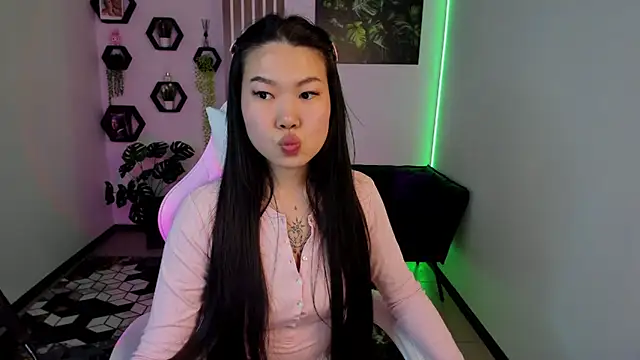 LunaPurrr's cam snapshot