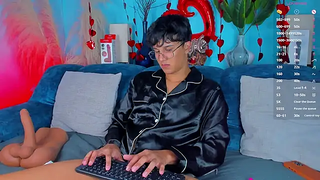 Leo_Savage_'s cam snapshot