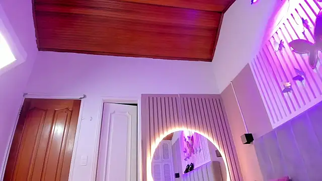 chantall1375's cam snapshot