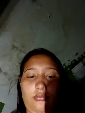 young_dairy01's cam snapshot