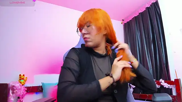 _Moon_Johnson's cam snapshot