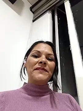 zoe_marcus's cam snapshot