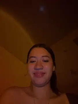 Emi_blair's cam snapshot