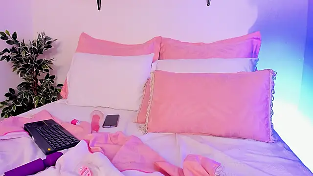 SusieDuvall's cam snapshot