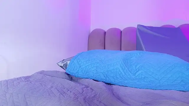 nicol_f's cam snapshot