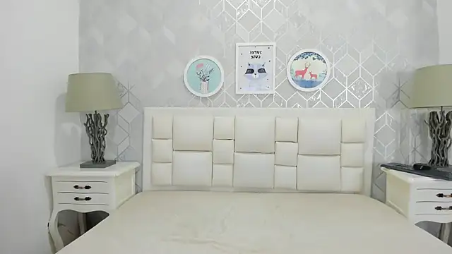 naia_cox's cam snapshot