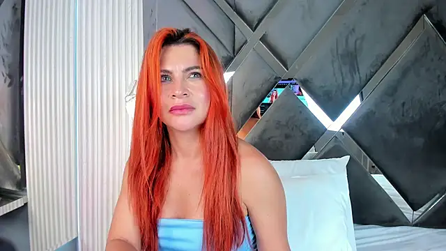 CoraimaSahin's cam snapshot