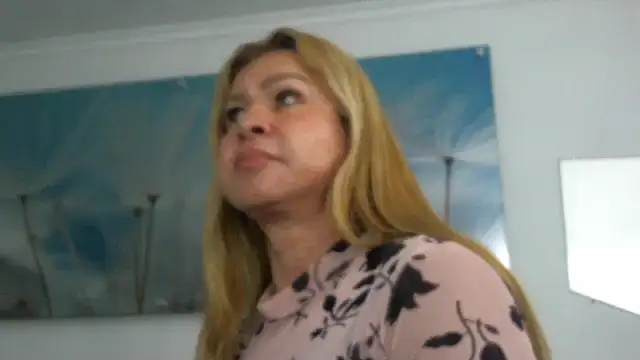 Mirianzapata_1's cam snapshot