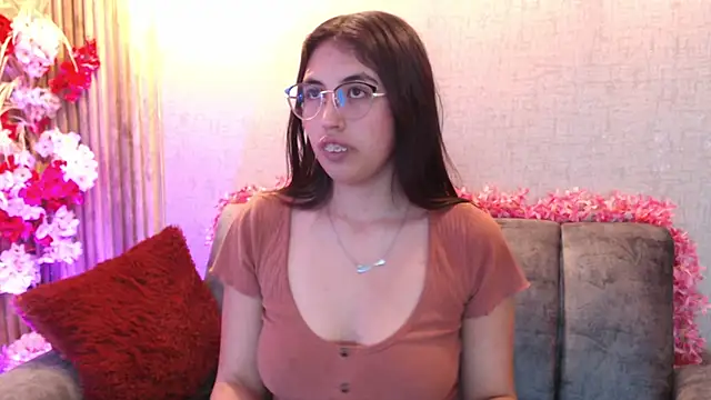 Valk_submissive's cam snapshot