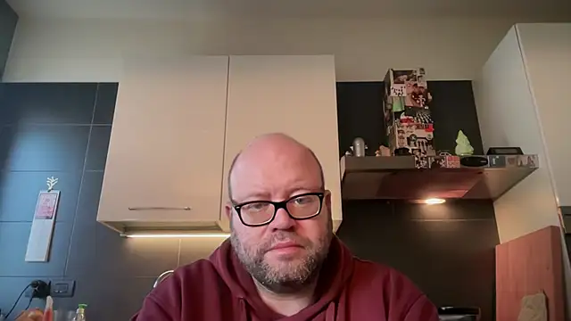 theitalianbear live sex cam