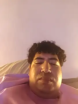 Yezuz_2004 live sex cam