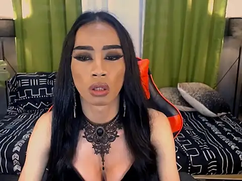 VeshtidaTS live sex cam