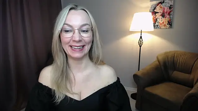 Ava_Elior's cam snapshot